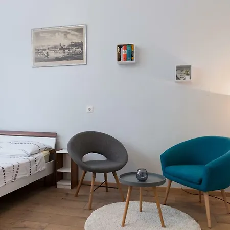 Bed & Bike Studio شقة سبليت